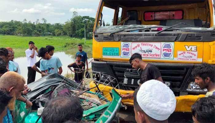 সিলেটে ট্রাক ও অটোরিকশার মুখোমুখি সংঘর্ষে একই পরিবারের ৩ জনসহ নিহত ৪