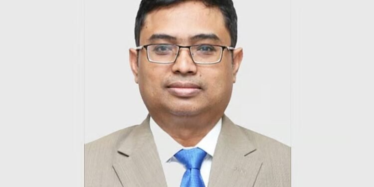 দুই বছরে ঢাকা ওয়াসার এমডি পদে সাতজনের পরিবর্তন: নতুন এমডি মো. মনিরুজ্জামান